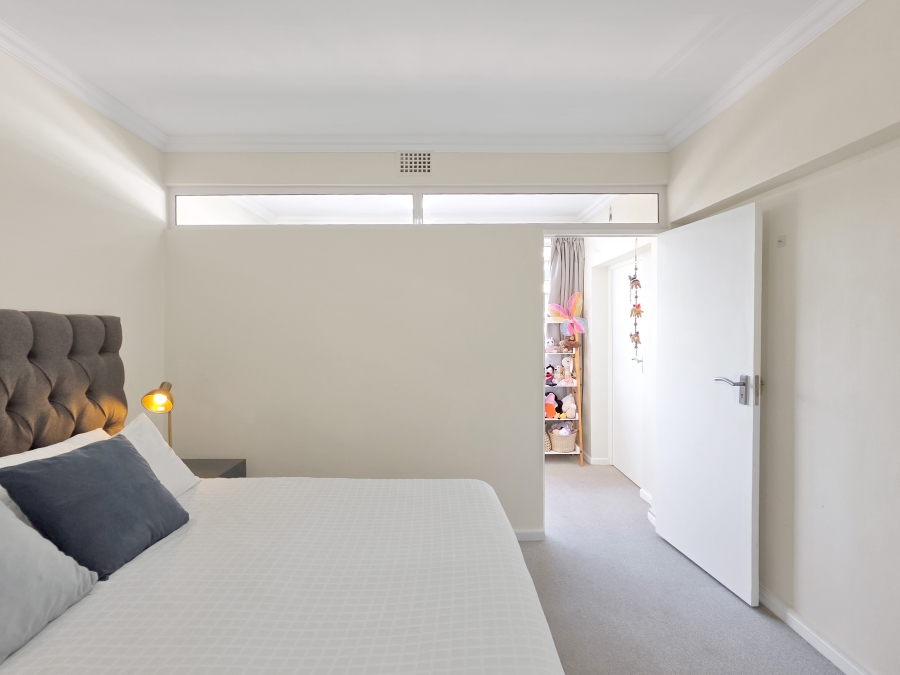 2 Bedroom Property for Sale in Sea Point Western Cape